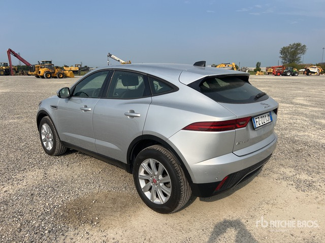 2019 Jaguar E-Pace D150 Automobile - سيارة: صورة 4 2019 Jaguar E-Pace D150 Automobile - سيارة: صورة 4