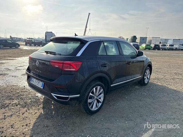 2020 Volkswagen T-Roc 1.5 TSI ACT BUSINESS DSG SUV - سيارة دفع رباعي: صورة 3 2020 Volkswagen T-Roc 1.5 TSI ACT BUSINESS DSG SUV - سيارة دفع رباعي: صورة 3