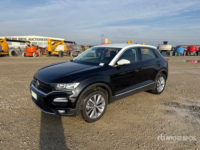 2020 Volkswagen T-Roc 1.5 TSI ACT BUSINESS DSG SUV - سيارة دفع رباعي: صورة 1 2020 Volkswagen T-Roc 1.5 TSI ACT BUSINESS DSG SUV - سيارة دفع رباعي: صورة 1