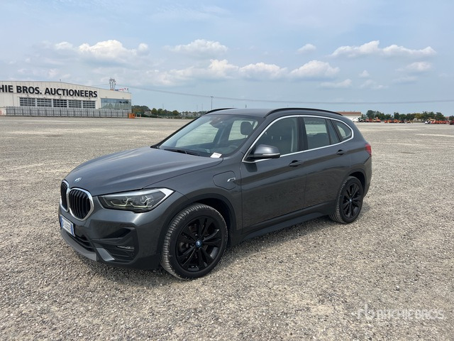 2022 BMW X1 Hybrid xDrive 25e Automobile - سيارة: صورة 1 2022 BMW X1 Hybrid xDrive 25e Automobile - سيارة: صورة 1