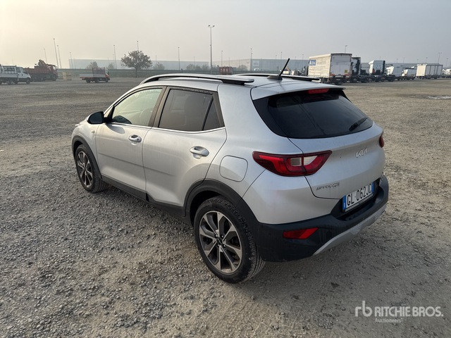 2022 Kia Stonic 1.0 T-GDI 74KW MHEV STYLE Automobile - سيارة: صورة 2 2022 Kia Stonic 1.0 T-GDI 74KW MHEV STYLE Automobile - سيارة: صورة 2