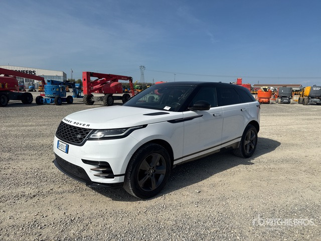 2023 Land Rover Velar 2.0 D I4 204 R-DYNAMIC S 4WD AUTO SUV - سيارة دفع رباعي: صورة 2 2023 Land Rover Velar 2.0 D I4 204 R-DYNAMIC S 4WD AUTO SUV - سيارة دفع رباعي: صورة 2