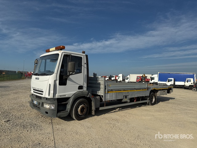 Iveco Eurocargo 120E18 Autocarro trasporto automobili - شاحنة سحب: صورة 2 Iveco Eurocargo 120E18 Autocarro trasporto automobili - شاحنة سحب: صورة 2