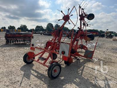 KUHN GF 6401T - نشارة الدريس/ شوكة جرف: صورة 3 KUHN GF 6401T - نشارة الدريس/ شوكة جرف: صورة 3