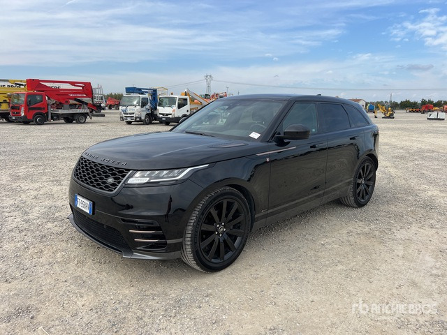 Land Rover Range Rover Velar SUV Sport Utility Vehicle - سيارة دفع رباعي: صورة 2 Land Rover Range Rover Velar SUV Sport Utility Vehicle - سيارة دفع رباعي: صورة 2