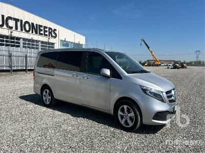 MERCEDES-BENZ CLASSE V EXECUT AWD 4 Matic - سيارة: صورة 5 MERCEDES-BENZ CLASSE V EXECUT AWD 4 Matic - سيارة: صورة 5