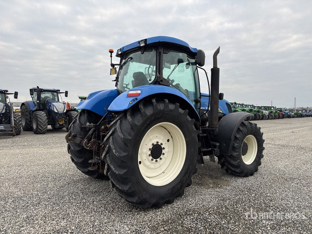 New Holland 7060 4WD Tractor - جرار: صورة 3 New Holland 7060 4WD Tractor - جرار: صورة 3