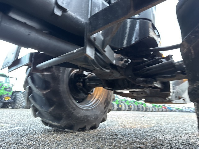 New Holland 8040 4WD Tractor - جرار: صورة 5 New Holland 8040 4WD Tractor - جرار: صورة 5