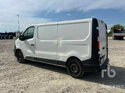OPEL VIVARO - شاحنة صندوقية: صورة 2 OPEL VIVARO - شاحنة صندوقية: صورة 2