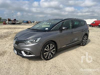 RENAULT GRAND SCENIC 7 Seats 1.7 BLUE INITIALE PARIS - سيارة: صورة 1 RENAULT GRAND SCENIC 7 Seats 1.7 BLUE INITIALE PARIS - سيارة: صورة 1