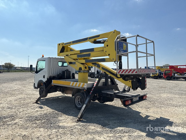 Renault Maxity Piattaforma autocarrata - منصة محمولة مثبتة على الشاحنة: صورة 4 Renault Maxity Piattaforma autocarrata - منصة محمولة مثبتة على الشاحنة: صورة 4