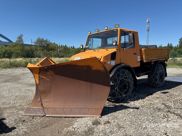 1982 Unimog 425C 4x4 Camion De Service 4x4 Service Truck - سيارة خدمات/ سيارة خاصة, شاحنة: صورة 2 1982 Unimog 425C 4x4 Camion De Service 4x4 Service Truck - سيارة خدمات/ سيارة خاصة, شاحنة: صورة 2