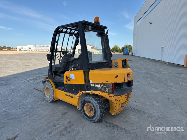 2001 JCB Teletruk Chariot Telescopique Telehandler - آلة رفع ونقل تلسكوبية: صورة 4 2001 JCB Teletruk Chariot Telescopique Telehandler - آلة رفع ونقل تلسكوبية: صورة 4