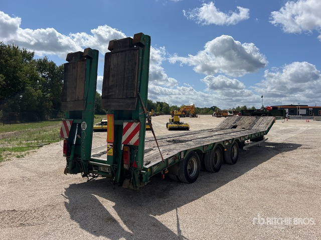 2001 Kaiser S4503F2C Tri/A Semi-Remorque Porte-Engin ... Lowboy Trailer - نصف مقطورة بلودر منخفض: صورة 4 2001 Kaiser S4503F2C Tri/A Semi-Remorque Porte-Engin ... Lowboy Trailer - نصف مقطورة بلودر منخفض: صورة 4