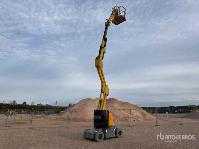 2008 Haulotte HA12IP 2WD Electric Nacelle Articulee ... Articulating Boom Lift - مرفاع مفصلي: صورة 3 2008 Haulotte HA12IP 2WD Electric Nacelle Articulee ... Articulating Boom Lift - مرفاع مفصلي: صورة 3