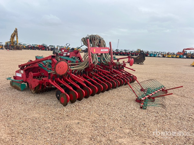 2008 Kverneland Accord Combine De Semis Repliable 4 m ... Air Seeder - آلة بذر الحصاد: صورة 3 2008 Kverneland Accord Combine De Semis Repliable 4 m ... Air Seeder - آلة بذر الحصاد: صورة 3