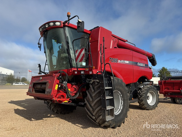 2009 Case IH 7088 AFS Moissonneuse Batteuse Combine Harvester - حصادة: صورة 3 2009 Case IH 7088 AFS Moissonneuse Batteuse Combine Harvester - حصادة: صورة 3