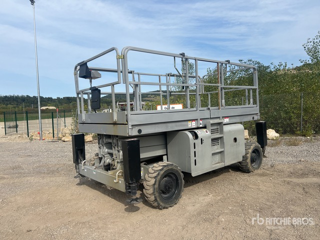 2009 Haulotte H12SX 4x4 Diesel Nacelle Ciseau Scissor Lift - مرفاع مقصي: صورة 1 2009 Haulotte H12SX 4x4 Diesel Nacelle Ciseau Scissor Lift - مرفاع مقصي: صورة 1