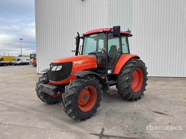 2011 Kubota M108S 4x4 Tracteur Agricole 4WD Tractor - جرار: صورة 2 2011 Kubota M108S 4x4 Tracteur Agricole 4WD Tractor - جرار: صورة 2
