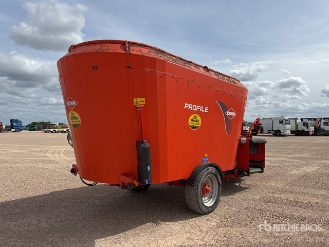 2011 Kuhn Profile 1880 Melangeuse Distributrice Livestock Feeder - عربة خلط الأعلاف: صورة 4 2011 Kuhn Profile 1880 Melangeuse Distributrice Livestock Feeder - عربة خلط الأعلاف: صورة 4