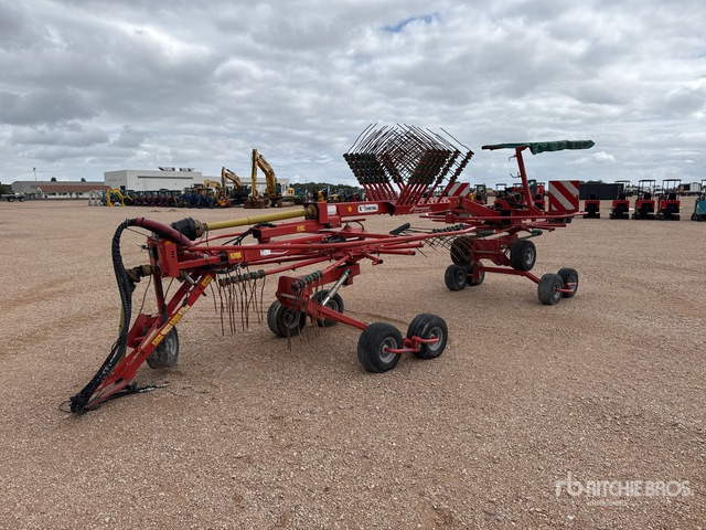 2011 Kverneland 9071 S Vario 7.10 m 2 Rotor Andaineur Hay Rake - نشارة الدريس/ شوكة جرف: صورة 2 2011 Kverneland 9071 S Vario 7.10 m 2 Rotor Andaineur Hay Rake - نشارة الدريس/ شوكة جرف: صورة 2
