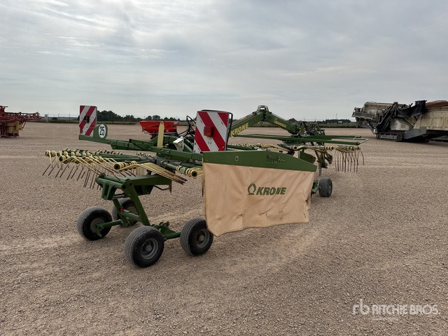 2012 Krone Swadro 710/26T 7.10 m 2 Rotor Andaineur Hay Rake - نشارة الدريس/ شوكة جرف: صورة 4 2012 Krone Swadro 710/26T 7.10 m 2 Rotor Andaineur Hay Rake - نشارة الدريس/ شوكة جرف: صورة 4
