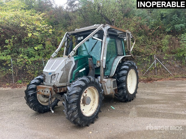2013 Valtra N143 4x4 Tracteur Forestier (Inoperable) 4WD Tractor - جرار: صورة 2 2013 Valtra N143 4x4 Tracteur Forestier (Inoperable) 4WD Tractor - جرار: صورة 2