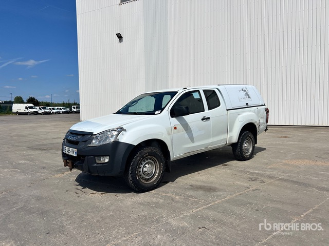 2014 Isuzu D-MAX 4x4 Crew Cab Pick-up Pickup - شاحنة البيك أب: صورة 2 2014 Isuzu D-MAX 4x4 Crew Cab Pick-up Pickup - شاحنة البيك أب: صورة 2