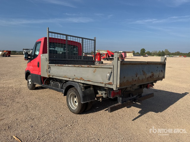 2016 Iveco 35-130 Camion Benne (Inoperable) Dump Truck: Light Duty - قلاب صغير: صورة 4 2016 Iveco 35-130 Camion Benne (Inoperable) Dump Truck: Light Duty - قلاب صغير: صورة 4