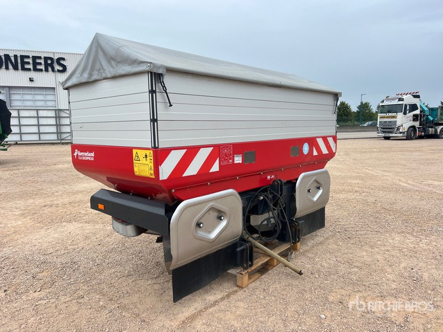 2017 Kverneland Exacta TLX 3900 Geospread 36 m 3-Point 3900 L Epandeur A ... Fertilizer Spreader - آلة نشر السماد: صورة 2 2017 Kverneland Exacta TLX 3900 Geospread 36 m 3-Point 3900 L Epandeur A ... Fertilizer Spreader - آلة نشر السماد: صورة 2
