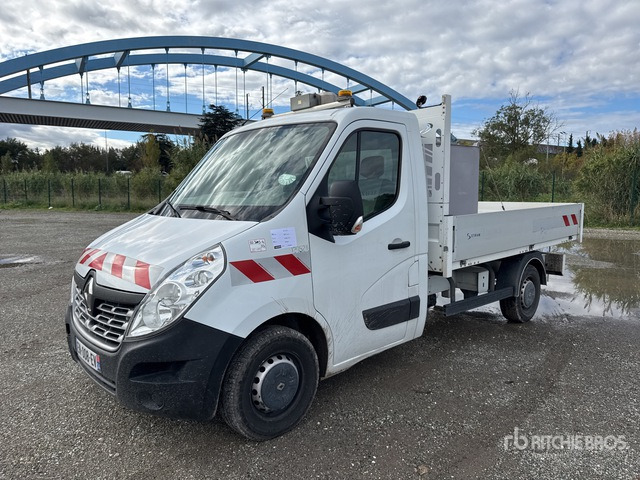 2017 Renault Master Camion Plateau Flatbed Dump Truck: Light Duty - شاحنة قلاب: صورة 2 2017 Renault Master Camion Plateau Flatbed Dump Truck: Light Duty - شاحنة قلاب: صورة 2