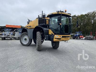 CHALLENGER ROGATOR RG655 36 m 4x4 High Clearance - رشاش: صورة 1 CHALLENGER ROGATOR RG655 36 m 4x4 High Clearance - رشاش: صورة 1