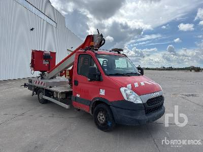 IVECO 35S11 2014 Multitel MT202 20 m on Cam ... - منصة محمولة مثبتة على الشاحنة: صورة 4 IVECO 35S11 2014 Multitel MT202 20 m on Cam ... - منصة محمولة مثبتة على الشاحنة: صورة 4