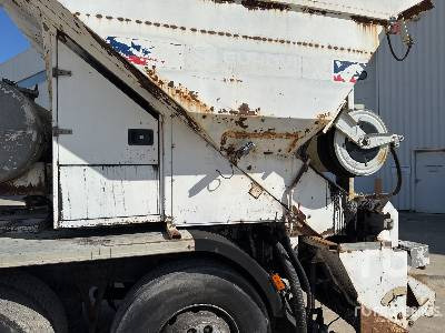موزع الأسفلت MERCEDES ATEGO 2533 2004 Rincheval BIR 5000 L on 6x2: صورة 39