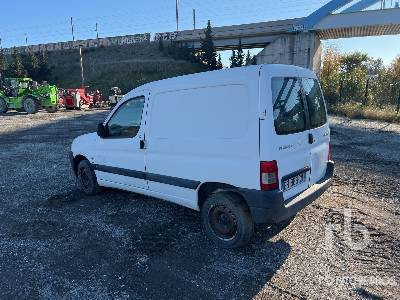 PEUGEOT PARTNER Vehicule Utilitaire (Inoperable) - فان: صورة 2 PEUGEOT PARTNER Vehicule Utilitaire (Inoperable) - فان: صورة 2