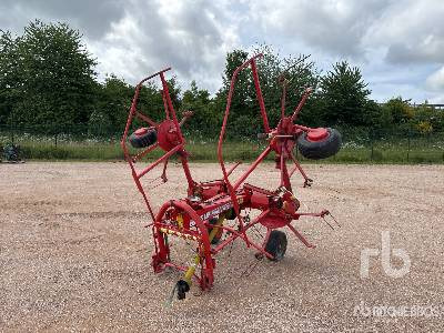 SIP SPIDER 555 PRO 5500 mm 3-Point Rotor Faneuse - نشارة الدريس/ شوكة جرف: صورة 1 SIP SPIDER 555 PRO 5500 mm 3-Point Rotor Faneuse - نشارة الدريس/ شوكة جرف: صورة 1