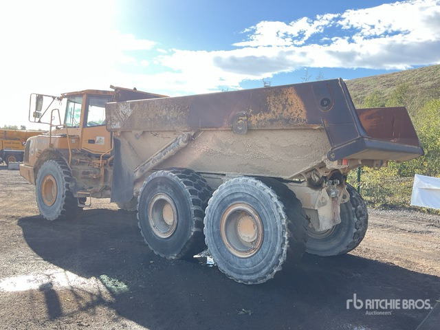 2004 Volvo A25D 6x6. Articulated Dump Truck - شاحنة مفصلية: صورة 3 2004 Volvo A25D 6x6. Articulated Dump Truck - شاحنة مفصلية: صورة 3