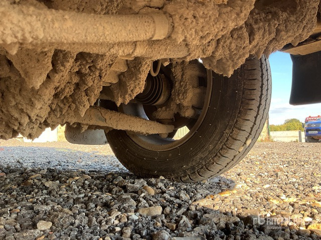 2010 Ford Transit 115 Tourneo T280 SWB Limited (Inoperable) Minivan - ميكروباص: صورة 5 2010 Ford Transit 115 Tourneo T280 SWB Limited (Inoperable) Minivan - ميكروباص: صورة 5