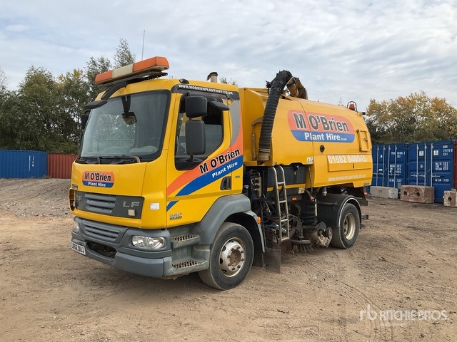 2012 DAF 55.220 2017 Johnston on Sweeper Truck - سياره كنس شوارع: صورة 1 2012 DAF 55.220 2017 Johnston on Sweeper Truck - سياره كنس شوارع: صورة 1
