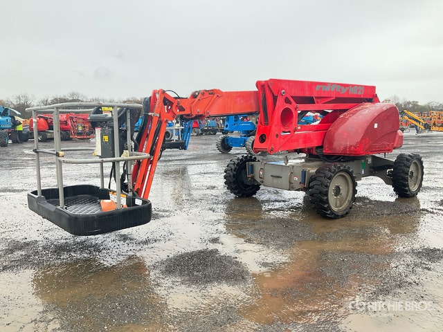 2013 Nifty-Lift HR21D 4WD Diesel Articulating Boom Lift - مرفاع مفصلي: صورة 5 2013 Nifty-Lift HR21D 4WD Diesel Articulating Boom Lift - مرفاع مفصلي: صورة 5