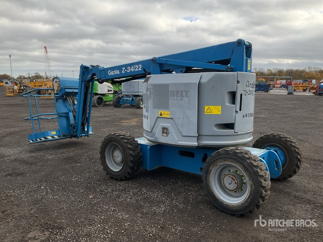 2014 Genie Z34/22 4WD Diesel Articulating Boom Lift - مرفاع مفصلي: صورة 4 2014 Genie Z34/22 4WD Diesel Articulating Boom Lift - مرفاع مفصلي: صورة 4