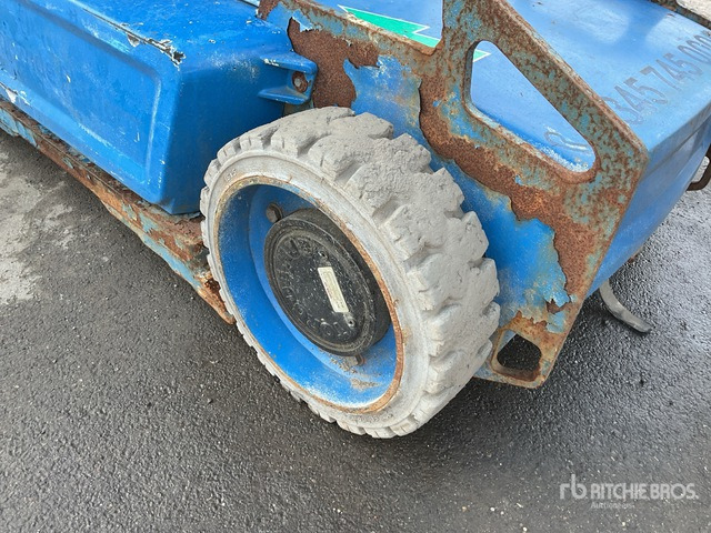 2015 Haulotte Star 10 Vertical Mast Lift - مرفاع بصاري عمودي: صورة 5 2015 Haulotte Star 10 Vertical Mast Lift - مرفاع بصاري عمودي: صورة 5