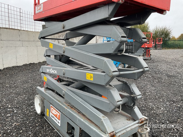 2015 Skyjack SJ 3226 2015 Skyjack SJ3226 Scissor Lift Scissor Lift - مرفاع مقصي: صورة 5 2015 Skyjack SJ 3226 2015 Skyjack SJ3226 Scissor Lift Scissor Lift - مرفاع مقصي: صورة 5