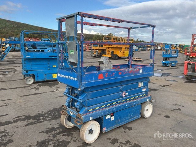 2015 Skyjack SJIII3226 Electric Scissor Lift - مرفاع مقصي: صورة 4 2015 Skyjack SJIII3226 Electric Scissor Lift - مرفاع مقصي: صورة 4