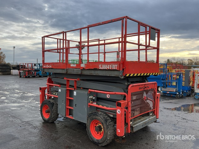 2016 Skyjack SJ8841 4x4 Diesel (Inoperable) Scissor Lift - مرفاع مقصي: صورة 3 2016 Skyjack SJ8841 4x4 Diesel (Inoperable) Scissor Lift - مرفاع مقصي: صورة 3