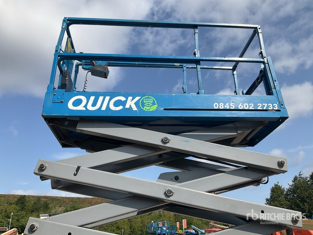 2017 Genie GS3232 Electric Scissor Lift - مرفاع مقصي: صورة 4 2017 Genie GS3232 Electric Scissor Lift - مرفاع مقصي: صورة 4