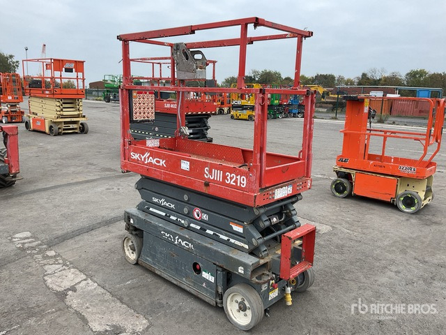 2017 Skyjack SJIII3219 2017 Skyjack SJlll3219 Scissor Lift Scissor Lift - مرفاع مقصي: صورة 4 2017 Skyjack SJIII3219 2017 Skyjack SJlll3219 Scissor Lift Scissor Lift - مرفاع مقصي: صورة 4