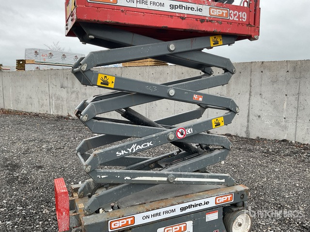 2018 Skyjack SJIII3219 2018 Skyjack SJ3219 Scissor Lift Scissor Lift - مرفاع مقصي: صورة 5 2018 Skyjack SJIII3219 2018 Skyjack SJ3219 Scissor Lift Scissor Lift - مرفاع مقصي: صورة 5