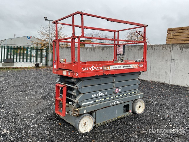 2018 Skyjack SJIII4632 2018 Skyjack SJ4632 Scissor Lift Scissor Lift - مرفاع مقصي: صورة 1 2018 Skyjack SJIII4632 2018 Skyjack SJ4632 Scissor Lift Scissor Lift - مرفاع مقصي: صورة 1