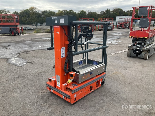 2020 Power Tower Nano SP Plus Scissor Lift Vertical Mast Lift - مرفاع بصاري عمودي: صورة 3 2020 Power Tower Nano SP Plus Scissor Lift Vertical Mast Lift - مرفاع بصاري عمودي: صورة 3